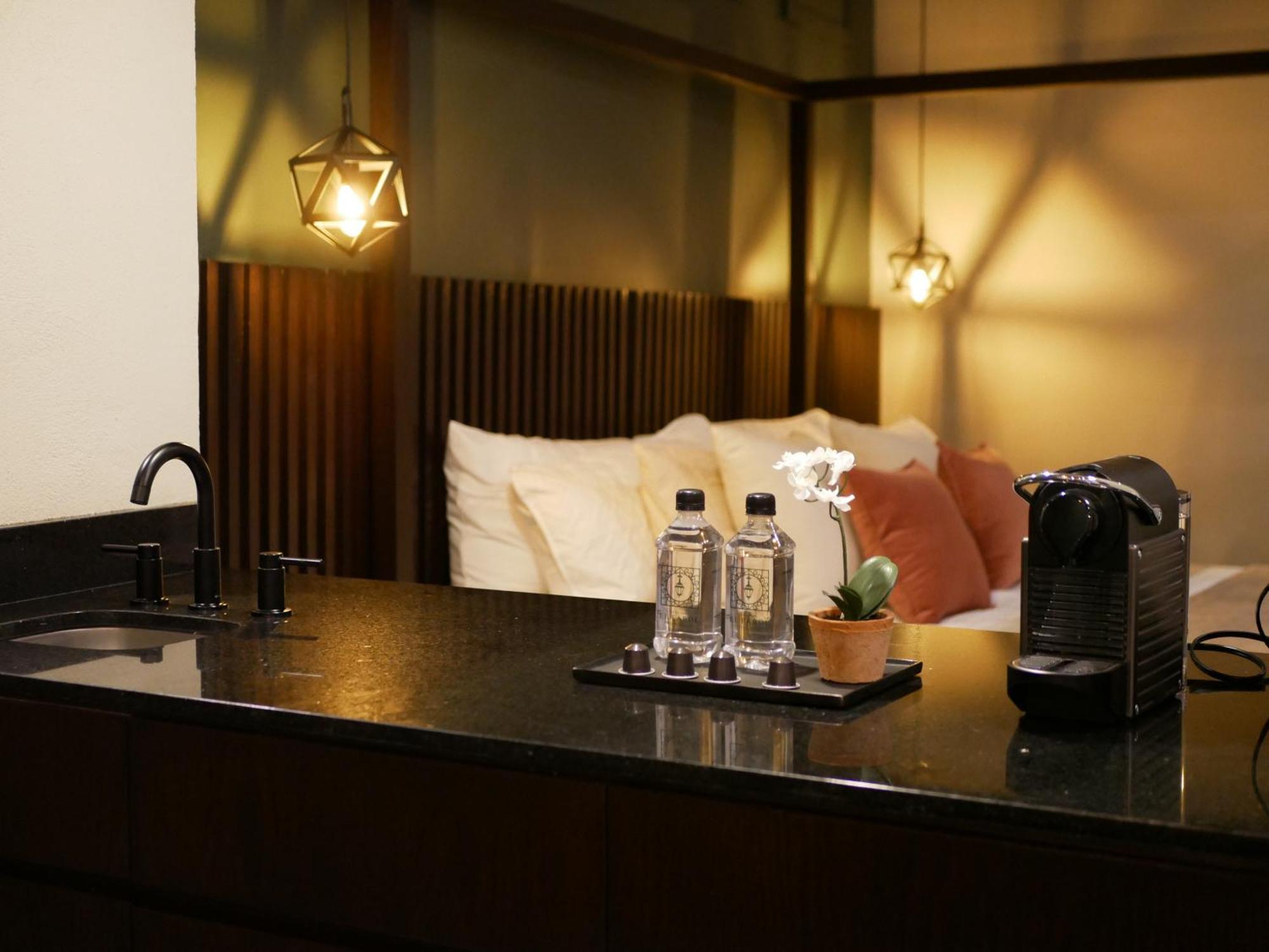 Hotel El Farol 파라스 데 라 푸엔테 외부 사진