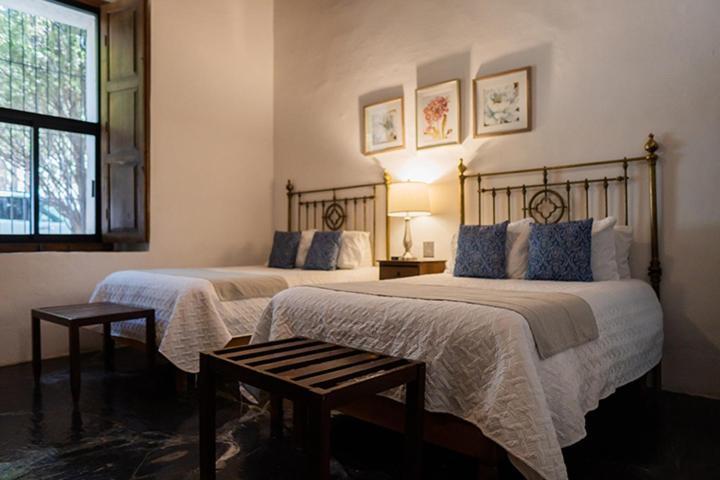 Hotel El Farol 파라스 데 라 푸엔테 외부 사진