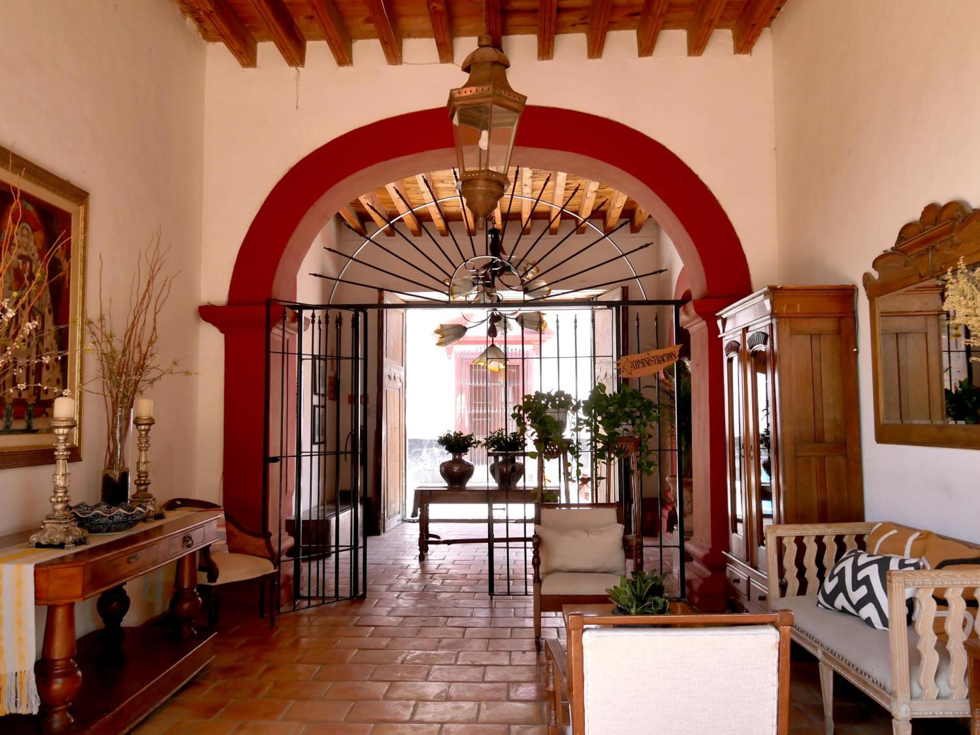 Hotel El Farol 파라스 데 라 푸엔테 외부 사진